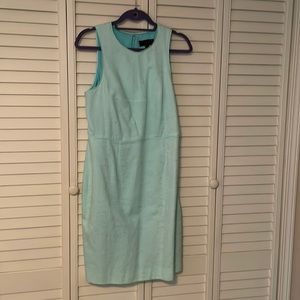 Sleeveless brocaded shift dress